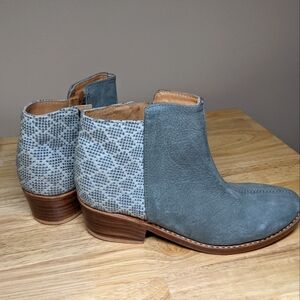 The Root Collective Espe Boots in Smoke